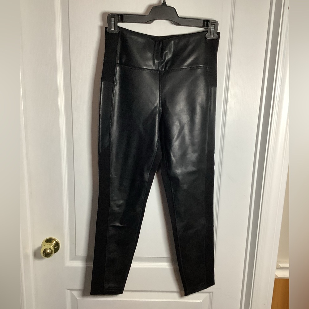 RW & Co faux leather and ponte knit leggings